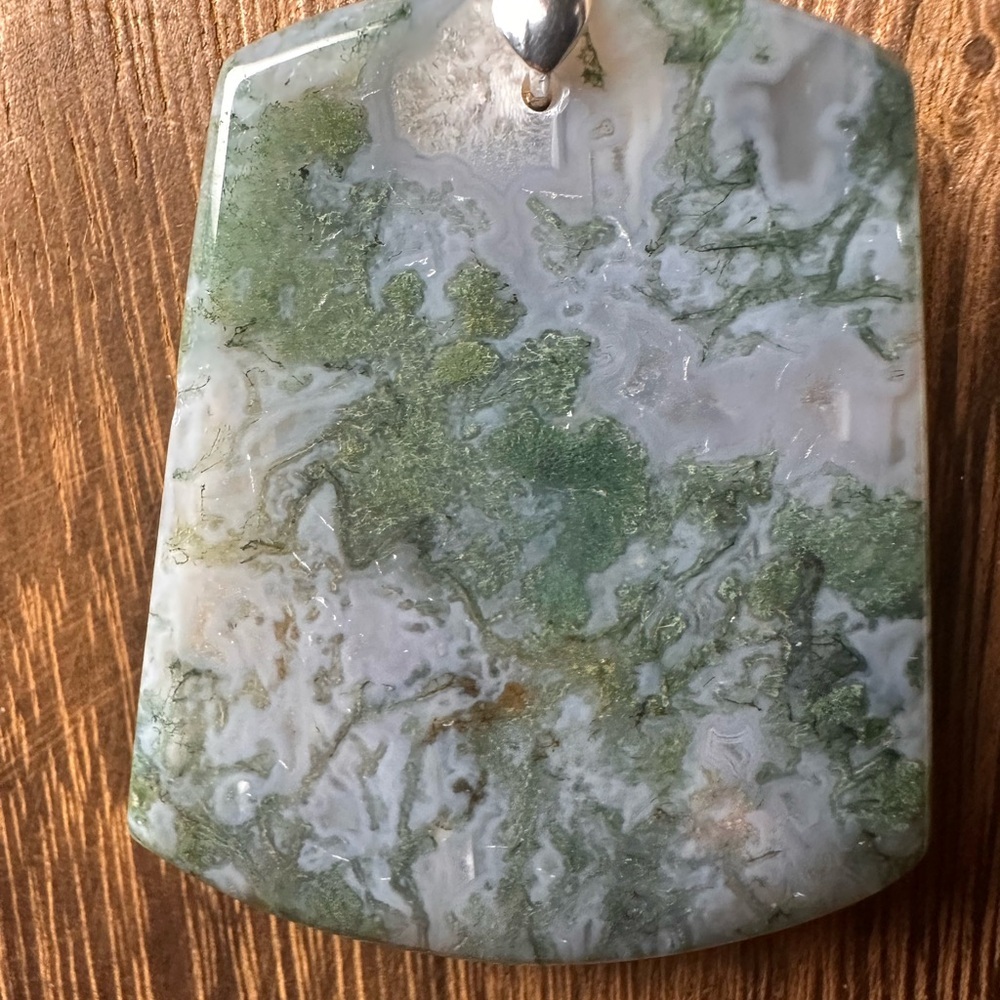 Green Moss Agate Pendant Necklace on Rolo Chain - Picture 9 of 16